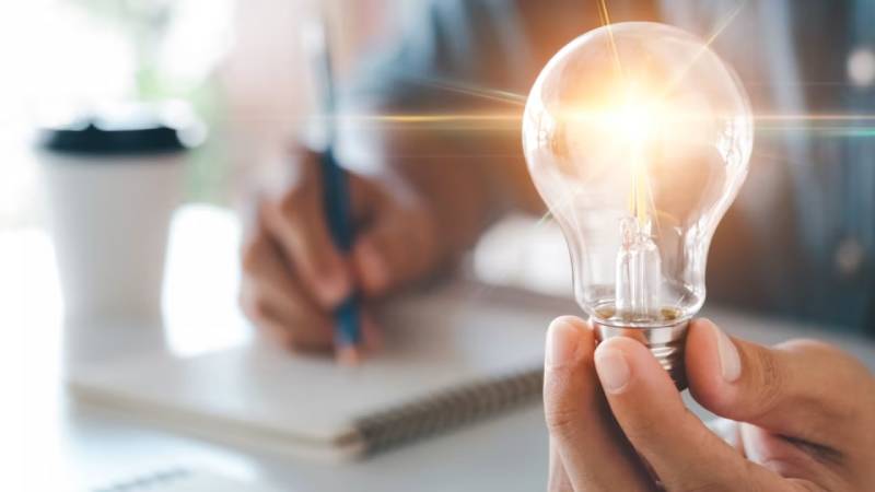 AI监控开发生产力：是创新赋能还是微观管理？东城区小程序开发公司视角